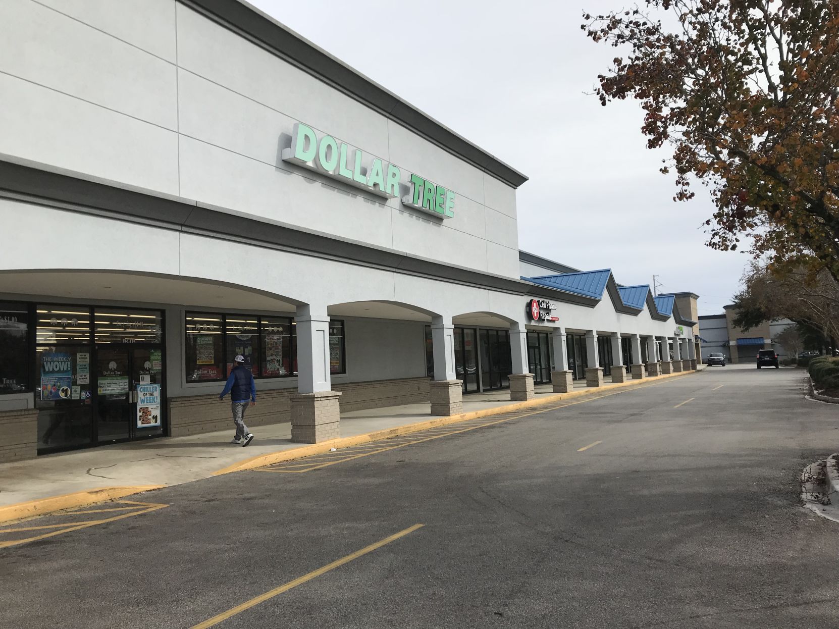 Dollar Tree in Wando Crossing Shopping Center is moving